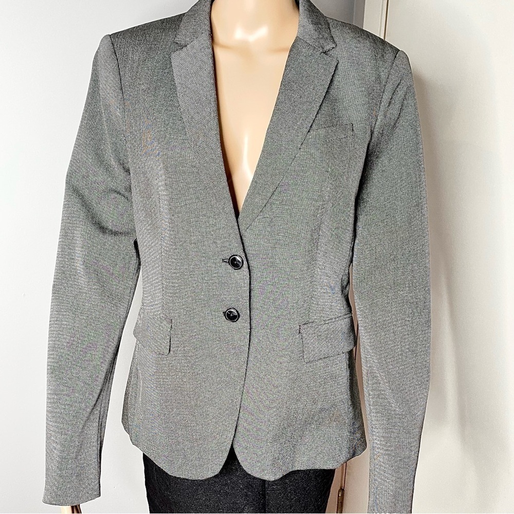 RW&CO Classic Gray Women's Blazer Size 8
